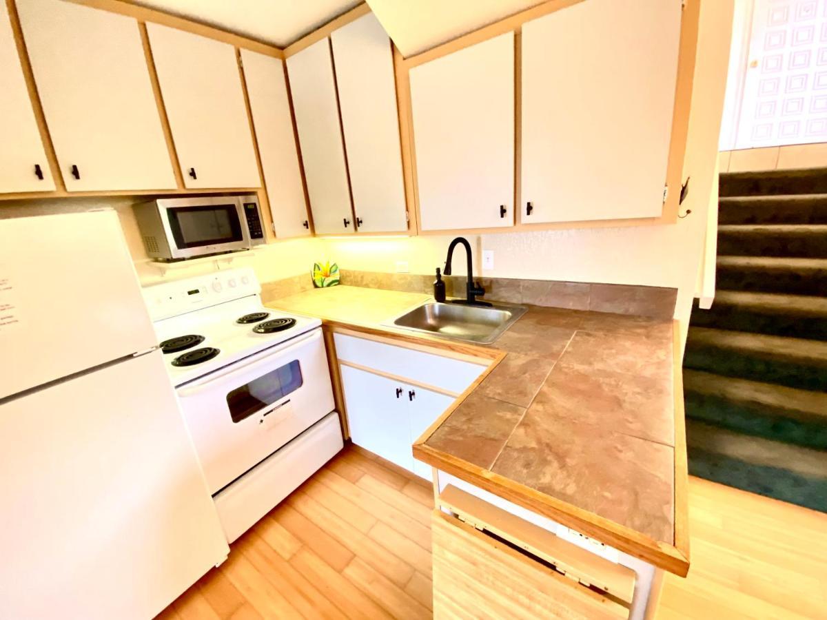 Charming 1 Bedroom Beach Condo Prime Location Great Value Pahala Kültér fotó