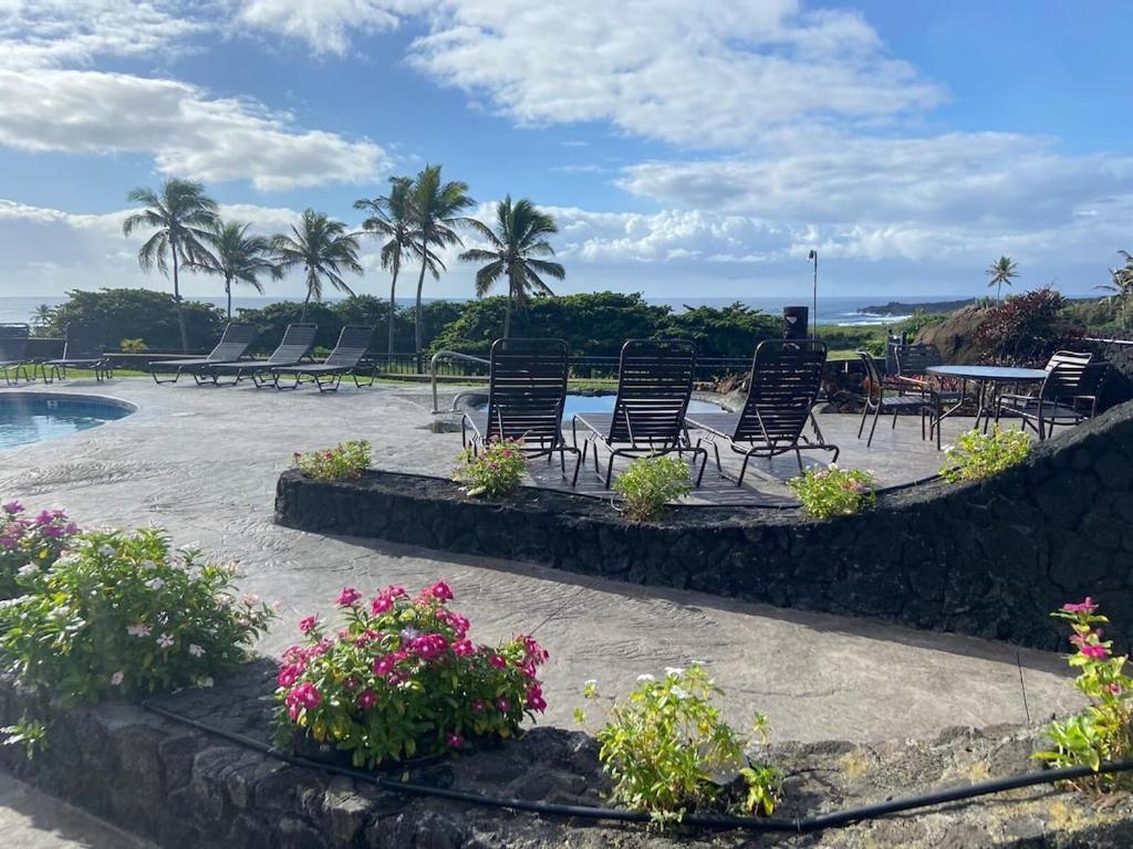 Charming 1 Bedroom Beach Condo Prime Location Great Value Pahala Kültér fotó